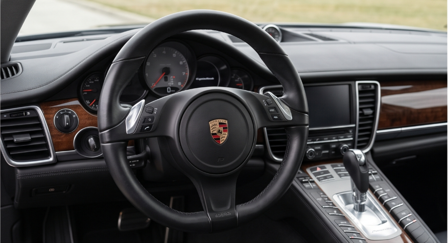 Porsche Panamera 970 Classic Triangle Airbag Steering Wheel