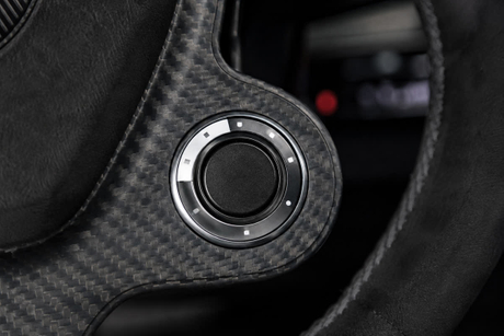 porsche-sport-chrono-dial-carbon-spoke.jpg