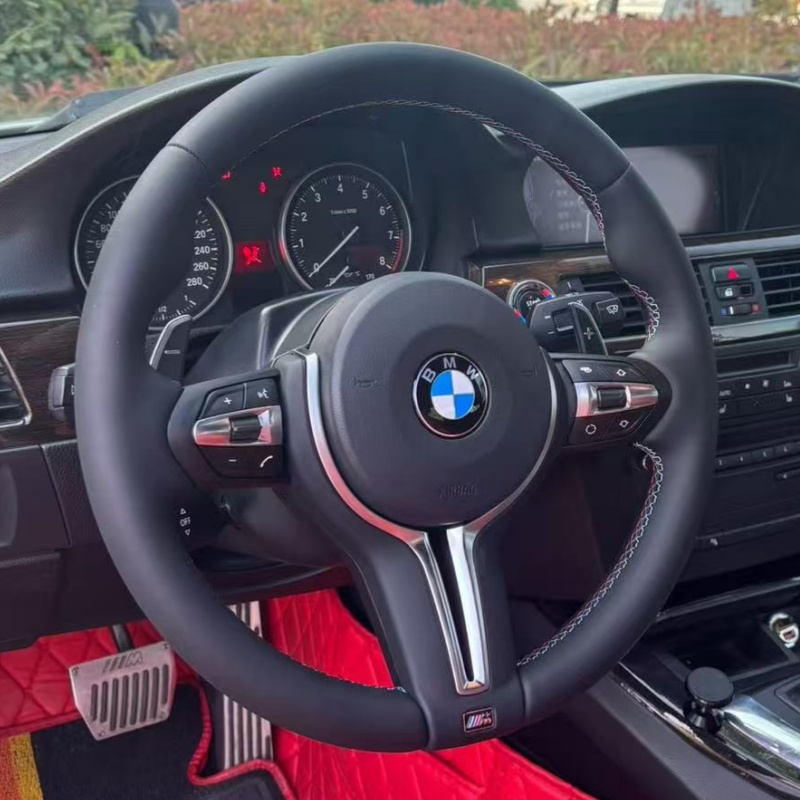 Non destructive installation of BMW steering wheel, plug and play