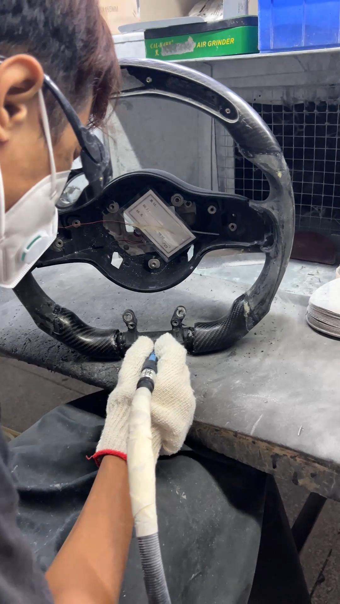 Custom Carbon Fiber Steering Wheel Factory
