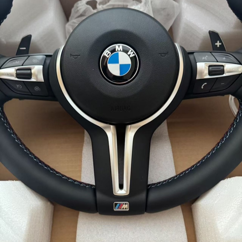 Integrated steering wheel for BMW F48 F49 F39 F25 F26 F15